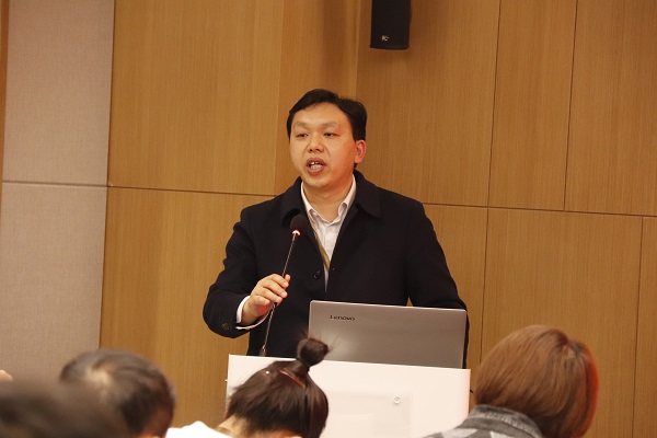 6、登录入口总工程师苏群山主持会议 .JPG