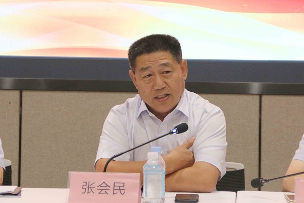 河南二建集团党委书记张会民发表讲话.jpg 河南二建集团党委书记张会民发表讲话.jpg