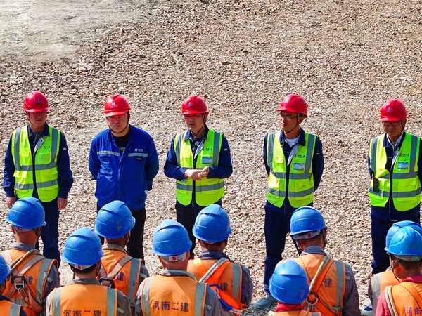 附件2：浇筑前对施工人员进行安全技术交底 - 副本.jpg